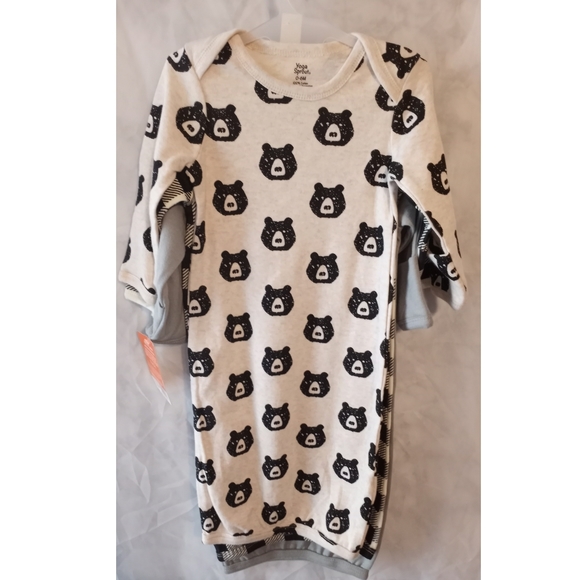 Yoga Sprout Baby Gowns 0-6 mos - Picture 4 of 6